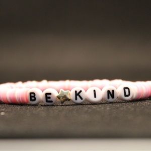 Be kind Clay beaded bracelet